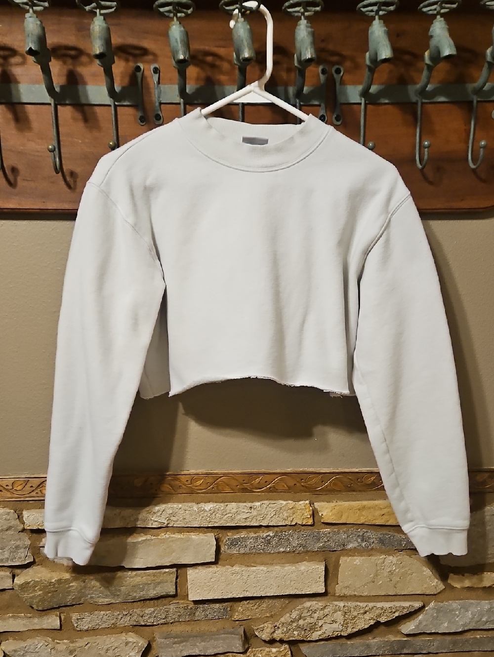 TNA Cozy Cropped Sweatshirt Size Small